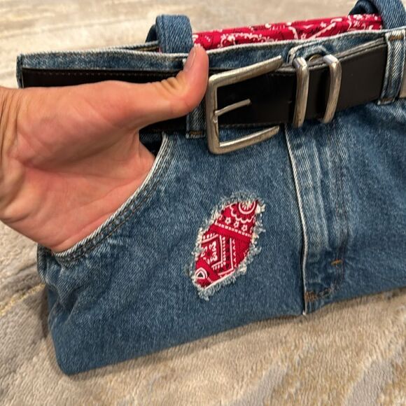 Denim bag made out of real jeans with bandana lining and real belt magnetic clos - Picture 2 of 10